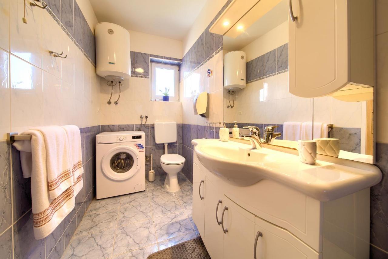Apartman Noel Krk Town Exterior foto
