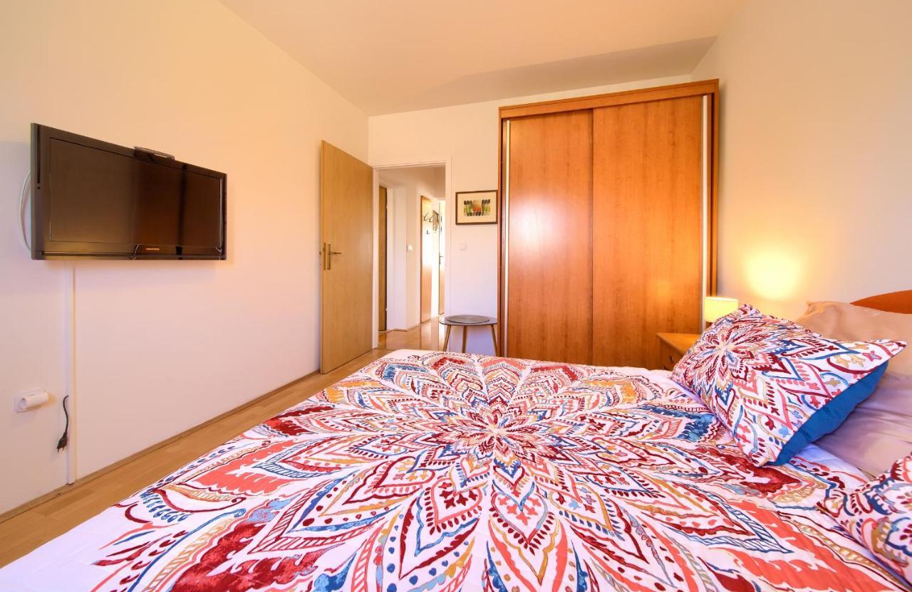 Apartman Noel Krk Town Exterior foto